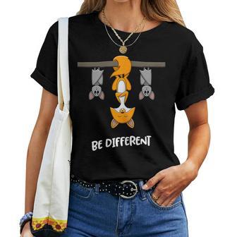 Women's Be Different Bat Fox S T-shirt Frauen - Geschenkecke