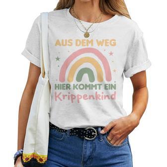 Children's Rainbow Kinder Aus Dem Weg Hier Kommt Ein Krippenkind T-shirt Frauen - Geschenkecke