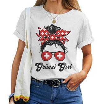 Grüezi Girls' Switzerland Flag Messy Bun Switzerland Women's Blue T-shirt Frauen - Geschenkecke