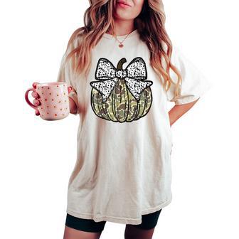 Camo Coquettebow Leopard Pumpkin Thanksgiving Rustic Fall Women's Oversized Comfort T-shirt - Thegiftio UK