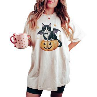Cute Tuxedo Cat Halloween Pumpkin Cat Spooky Cat Mom Womens Women's Oversized Comfort T-shirt - Thegiftio UK