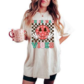 Groovy Christmas Vibes Happy Smile Face Xmas Holiday Women's Oversized Comfort T-shirt - Thegiftio UK