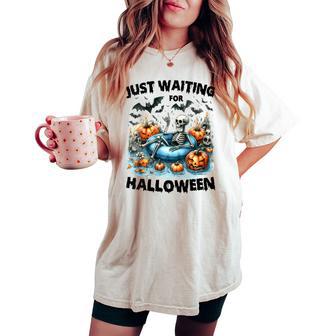 Just Waiting For Halloween Skeleton Women's Oversized Comfort T-shirt - Thegiftio UK