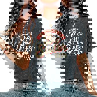 Big Sister Est 2025 Primeraez Queoy A Ser Una Hermana Mayor Camiseta extragrande cómoda para mujer - Regaloses