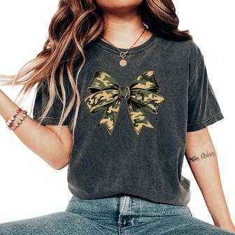 Camouflage Old Camo Bow Camo Coquette Bow Hunting Girl Women's Oversized Comfort T-Shirt - Thegiftio UK