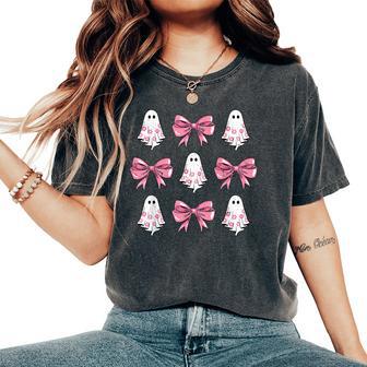Cute Coquette Bow Halloween Costume Floral Ghost Boo Women's Oversized Comfort T-Shirt - Thegiftio UK