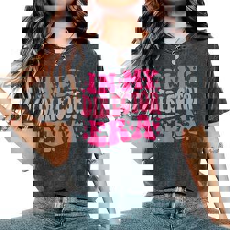 In My Director Era Groovy Vintage Director Saying Quote Women's Oversized Comfort T-Shirt - Seseable