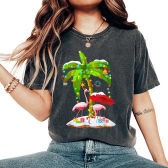 Flamingo Santa Hat Palm Tree Merry Christmas Lights Women's Oversized Comfort T-Shirt - Thegiftio UK