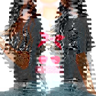 Georgia Girls Mom Messy Bun Hair Varsity Vintage Women's Oversized Comfort T-Shirt | Seseable FR