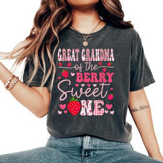 Great Grandma Of The Berry Sweet One Strawberry Groovy Women's Oversized Comfort T-Shirt - Thegiftio UK