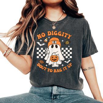 Groovy No Diggity Bout To Bag It Up Ghost Halloween Women's Oversized Comfort T-Shirt - Thegiftio UK