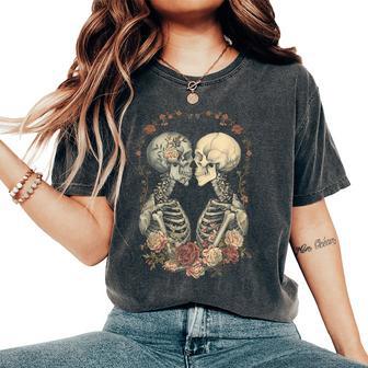 Love Skulls Floral Women's Oversized Comfort T-Shirt - Thegiftio UK