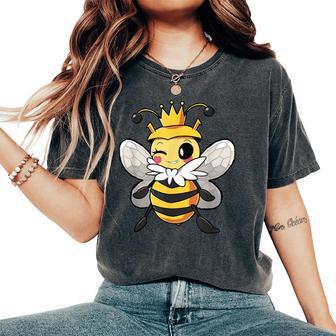 Queen Bee Cute Bees Honey Lover Queen Bee Girls Beekeeper Women's Oversized Comfort T-Shirt - Thegiftio UK