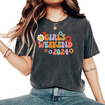 Retro Girls Weekend 2024 Groovy Girls Trip Besties Summer Women's Oversized Comfort T-Shirt - Thegiftio UK