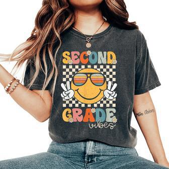 Second Grade Vibes Smile First Day Of School 2Nd Grade Team Women's Oversized Comfort T-Shirt - Monsterry