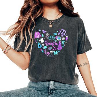 Taylor Heart First Name Girl Boy Birthday For Mens Women's Oversized Comfort T-Shirt - Thegiftio UK
