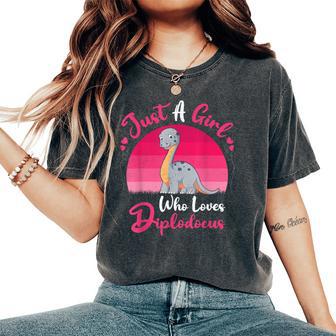Vintage Dinosaur Lover Just A Girl Who Loves Diplodocus Women's Oversized Comfort T-Shirt - Thegiftio UK
