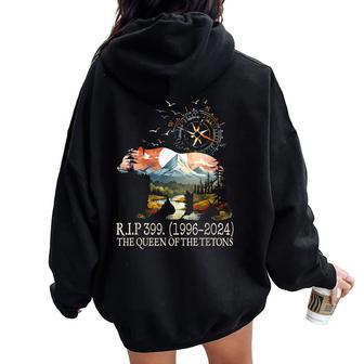 Grizzly 399 28 Years Old Memory The Queen Of The Tetons Women Oversized Hoodie Back Print - Thegiftio UK