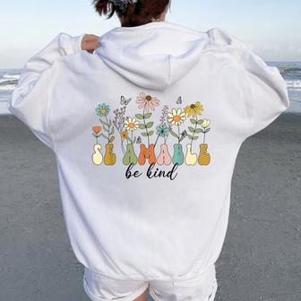 Be Kind In Spanish Se Amable Encouraging And Inspirin Women Oversized Hoodie Back Print - Thegiftio UK