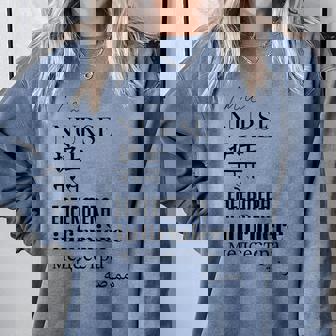I'm A Nurse Women's Translated World Languages Comfort Colors Sweatshirt - Monsterry