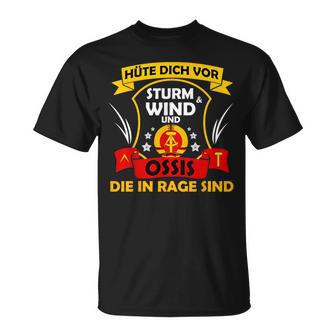 Hüte Dichor Sturm & Wind & Ossis Die In Rage Sind Ddr Ost T-Shirt - Geschenkecke