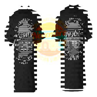 Les Legendes Sont Nees En Novembre 2005 18Th Birthday T-Shirt - Cadeauxyz