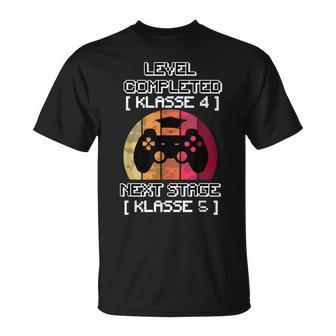 School Gymnasium 5Th Class Gaming Stage T-Shirt - Geschenkecke