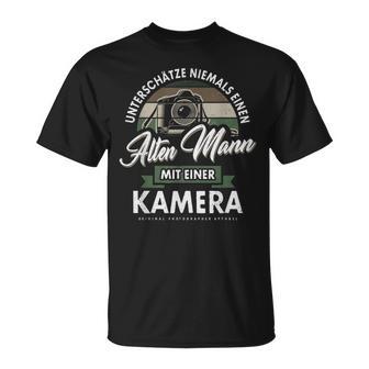 Underschätze Niemal Einen Alten Mann Mit Kamera Photographer T-Shirt - Geschenkecke