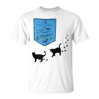 Chats Poissons Dans Une Poche Cadeau T-Shirt - Cadeauxyz