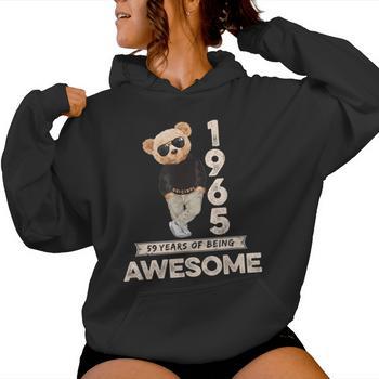 Born In April 1965 – 59th Birthday Retro T-Shirt Gift For Women & Men