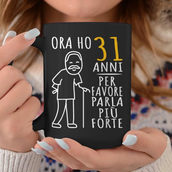 Puzzletee Tazza Compleanno Donna 31 Anni Personalizzata - Le Altre - [PERSONALIZZA NOME] - Regalo Compleanno - Tazza 31 Anni Personalizzata - Idea Regalo Donna