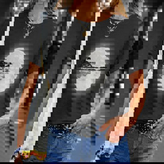 Pull Rock Libre Un Homme Joue Une Guitare Acoustique Dans La - Main Image