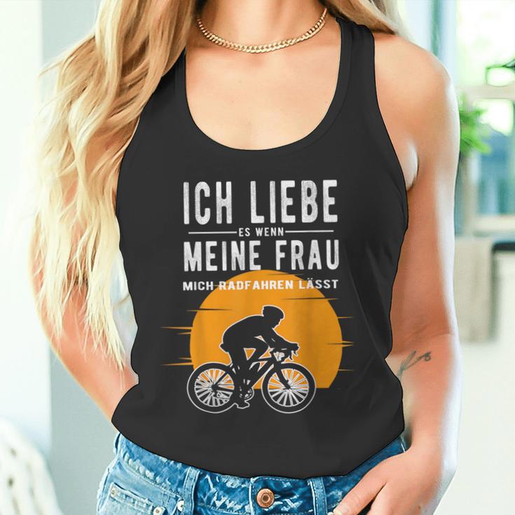 Ich Liebe Meine Frau Wenn Sie Mich Radfahren Lässt Lässt Tank Top