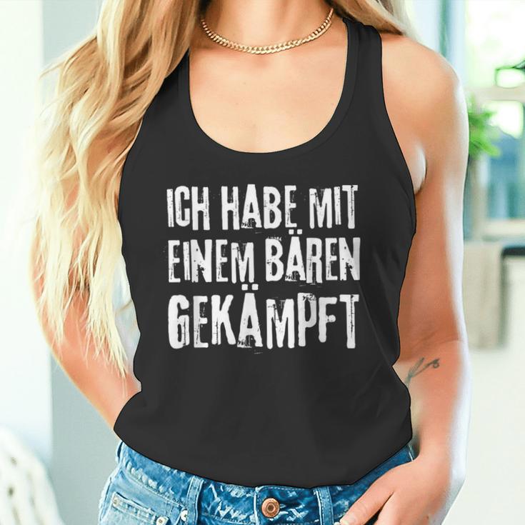 Lustiges Ich Habe Mit Einem Bären Gekämpft Gute Besserung Tank Top