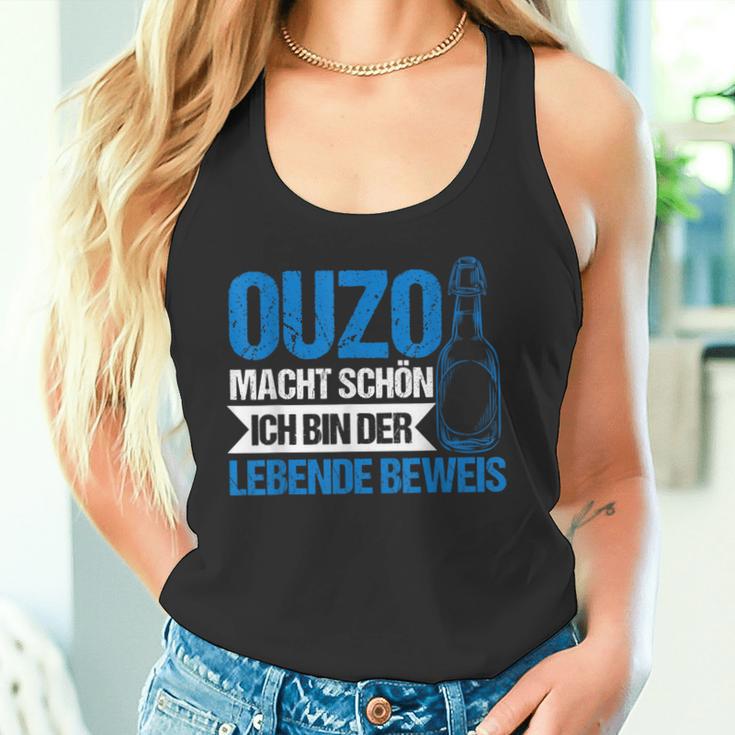 Ouzo Macht Schön Ich Bin Der Lebende Beweis Tank Top