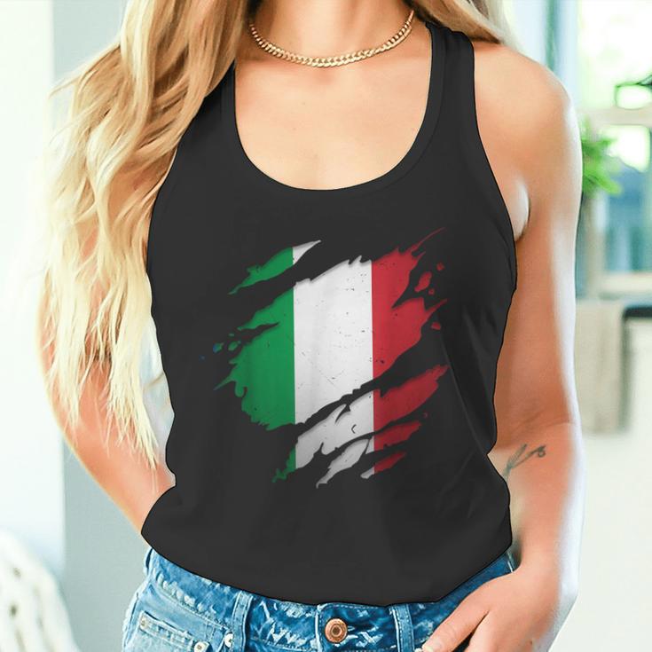 Proud Italian Italia Ripped Italian Flag Tank Top