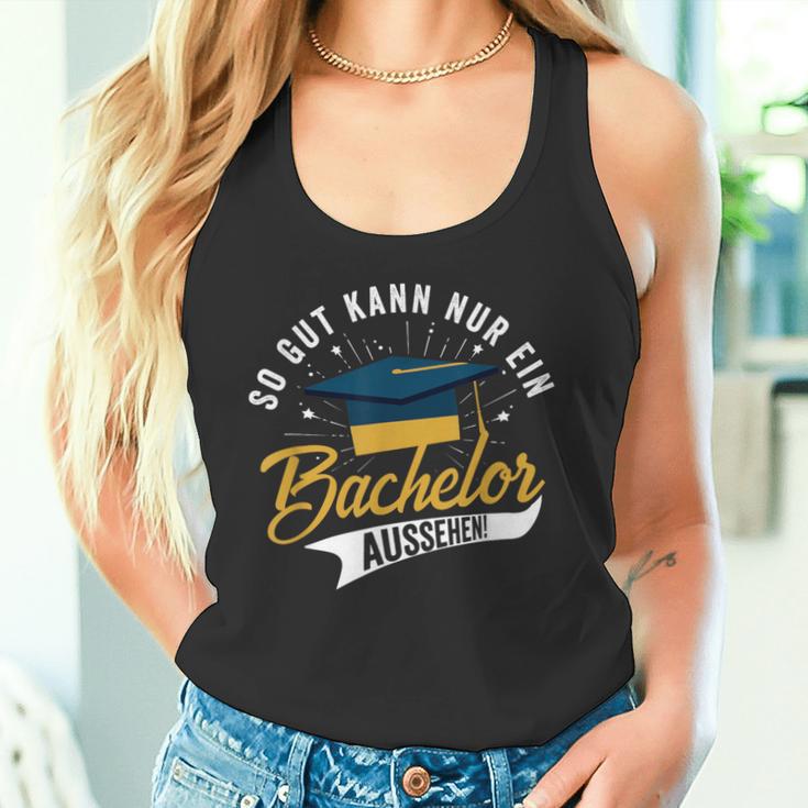 So Gut Kann Nur Ein Bachelor Look Bachelor Title Tank Top