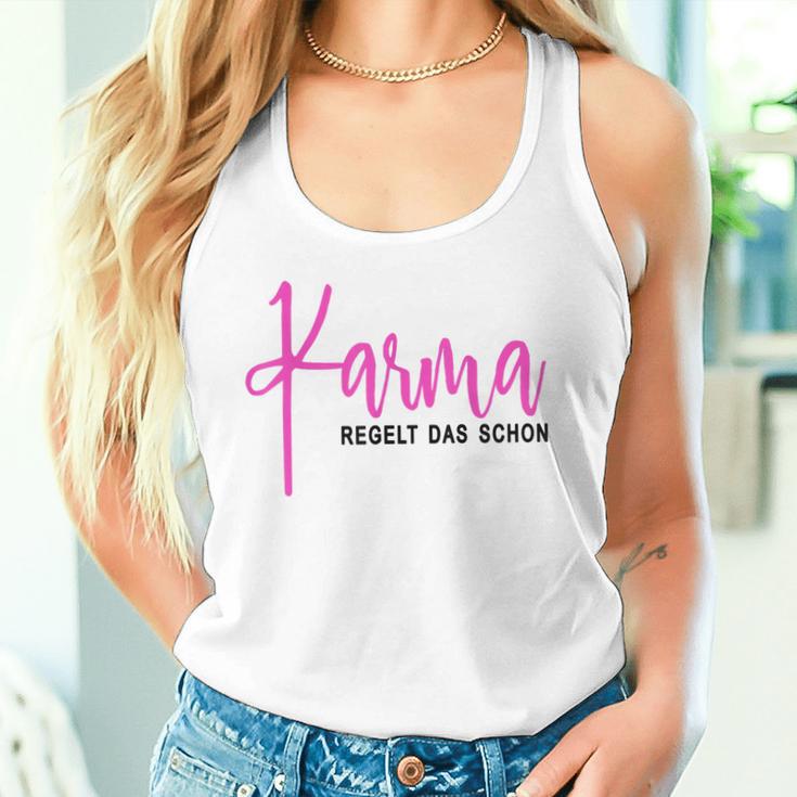 Karma Regelt Das Schon Schicksal Karma Tank Top