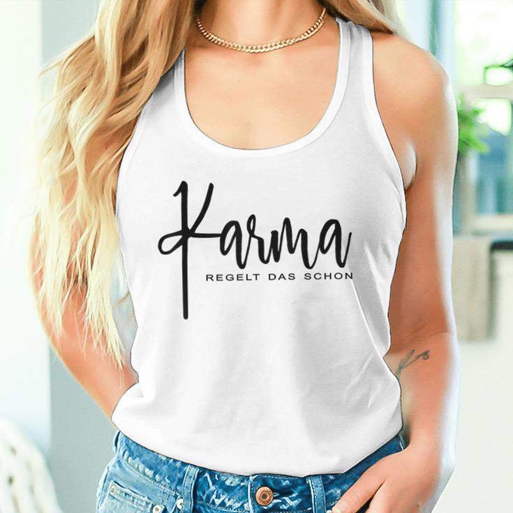 Karma Regelt Das Schon Schicksal Karma Tank Top