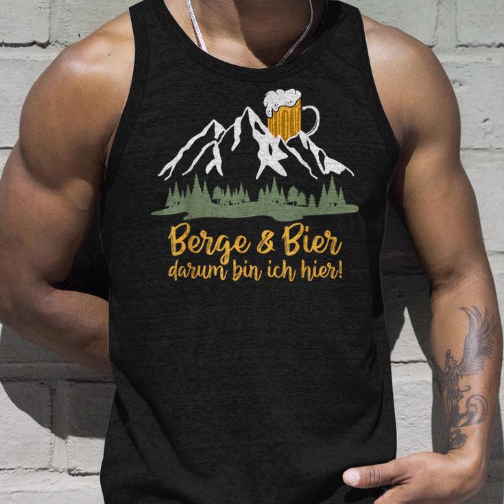 Berge & Bier Darum Bin Ich Hier Tank Top Geschenke für Ihn