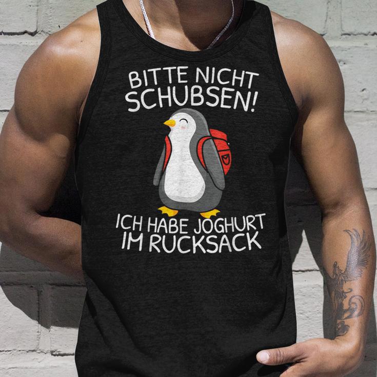 Bitte Nicht Schubsen Ich Habe Yoghurt Im Rucksack German Tank Top Geschenke für Ihn