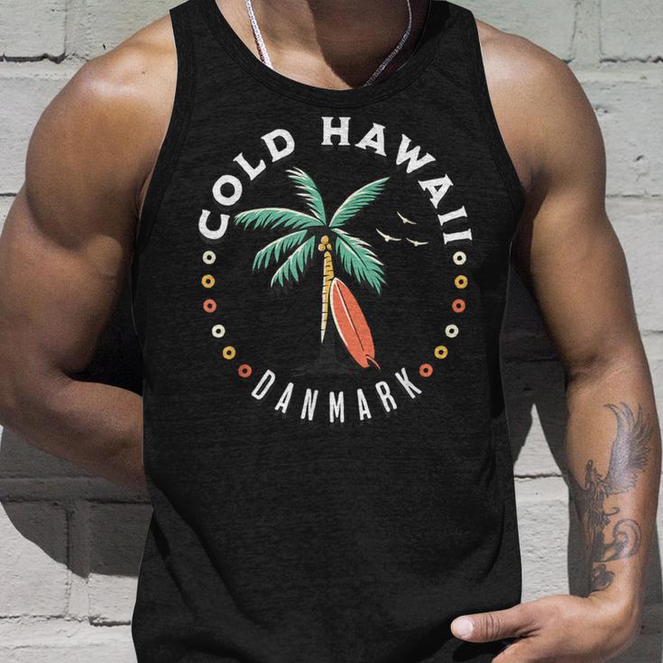 Cold Hawaiian Retro Surfer Denmark Tank Top Geschenke für Ihn