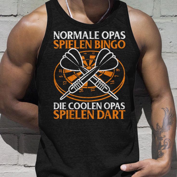 With Die Coolen Grandpas Spielen Dart Grandpa Dart Player Tank Top Geschenke für Ihn