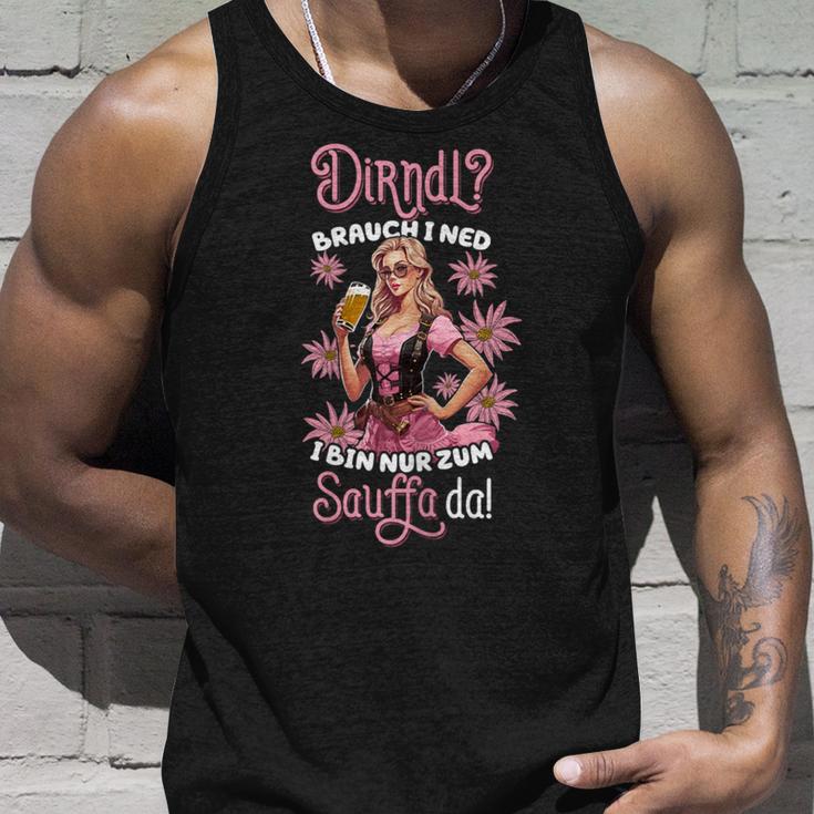 With Dirndl Brauch I Ned I Bin Nur Da Zum Sauffa Da Oktoberfest Tank Top Geschenke für Ihn