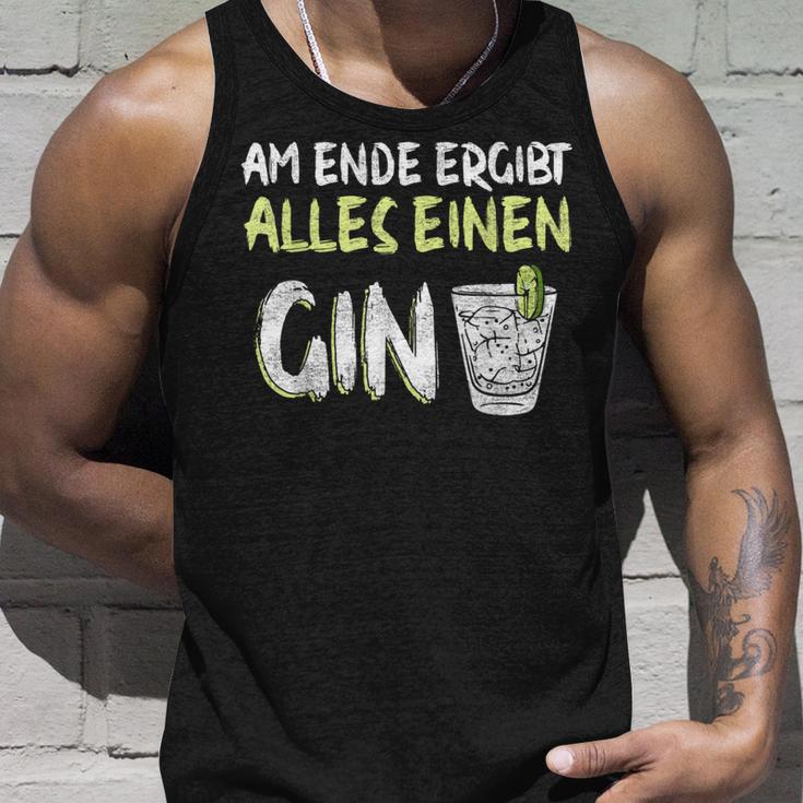 Am Ende Ergibt Alles Einen Gin Alcohol Gin Tonic Cocktail Tank Top Geschenke für Ihn