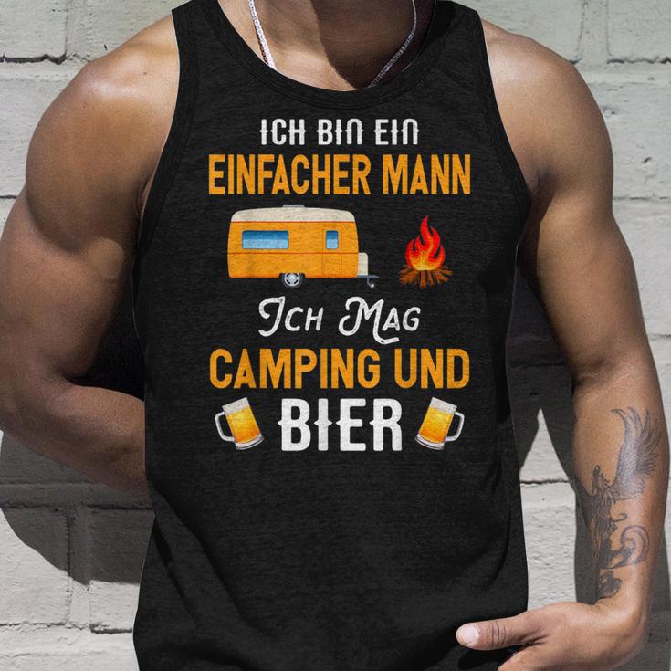 Ich Bin Ein Einfach Mann Ich Mag Camping Und Bier Tank Top Geschenke für Ihn