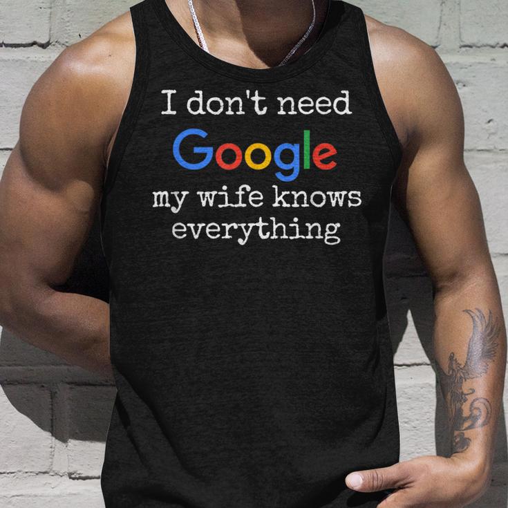 Ich Brauche Google Nicht Meine Frau Weiß Alles Tank Top Geschenke für Ihn