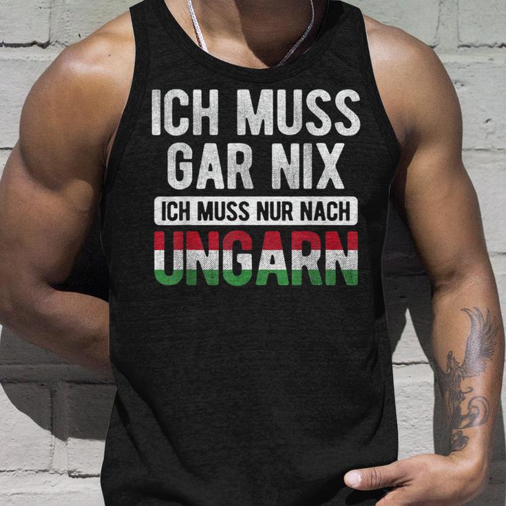 Ich Muss Nur Nach Hungary Hungarian Flag Tank Top Geschenke für Ihn