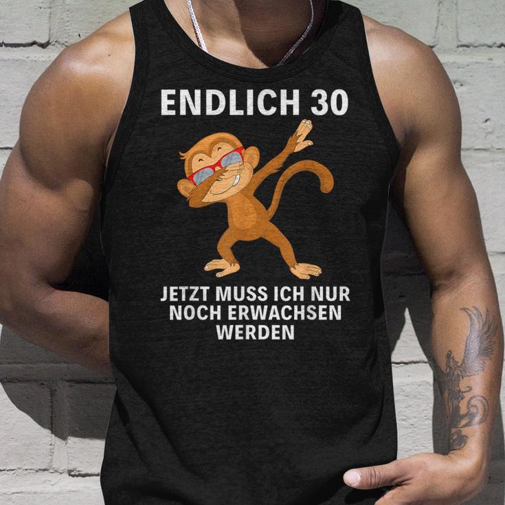 Jetzt Muss Ich Nur Noch Erwachsenwerden Endlich 30 Tank Top Geschenke für Ihn