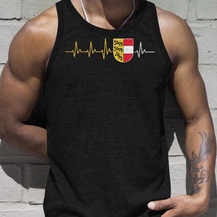 Karnten Flag Heartbeat Austria Coat Of Arms Karntner Flag Tank Top Geschenke für Ihn